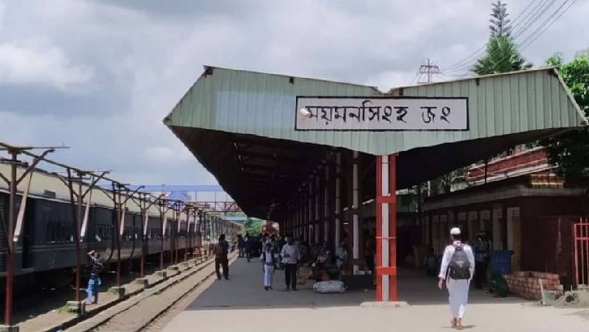 অরক্ষিত রেলস্টেশনে নিরাপত্তাঝুঁকি