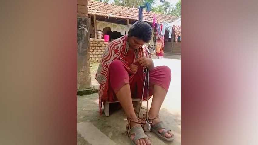  ১৫ বছর ধরে শিকল বন্দী তরুণীর পাশে দাঁড়াল প্রশাসন