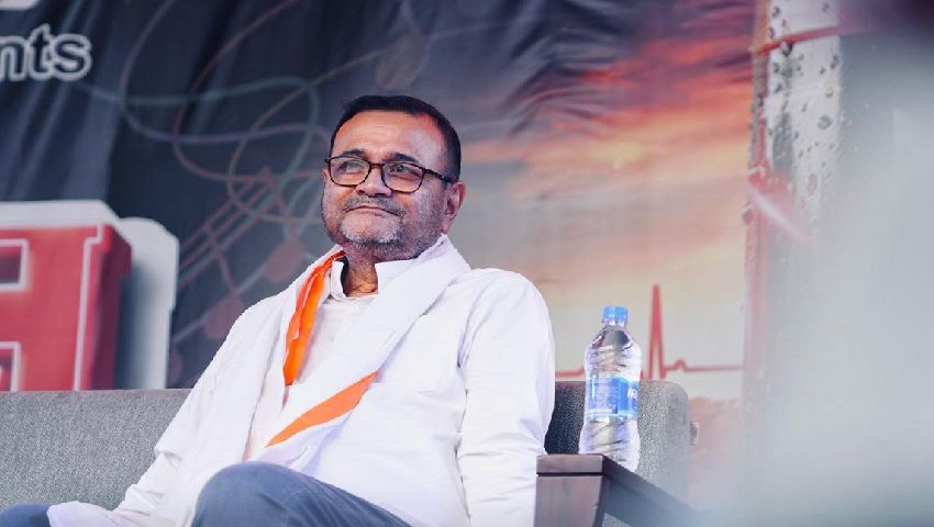 হুমায়ূন মেলায় এসে আবেগাপ্লুত অভিনেতা এজাজ
