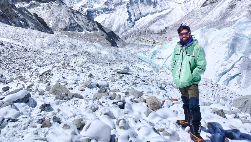 প্রথম বাংলাদেশি হিসেবে মাকালু শিখরে বাবর আলী