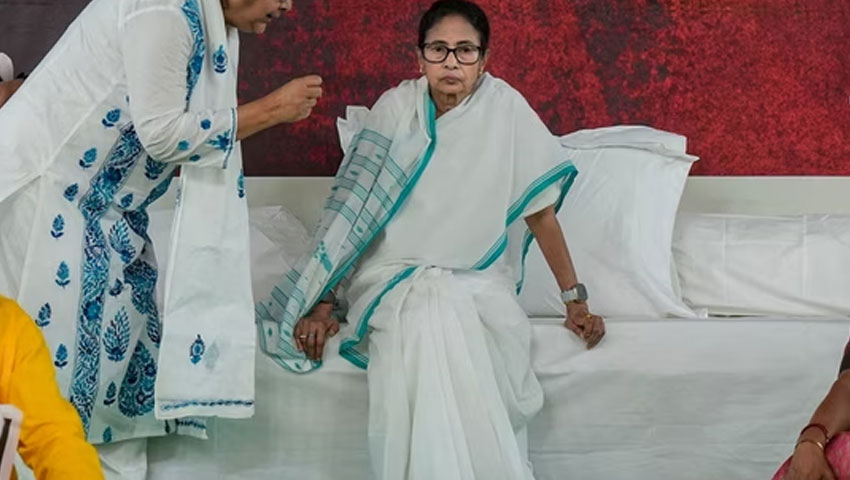 মমতা বন্দ্যোপাধ্যায় : রাজপথের লড়াকু এক নেত্রীর উত্থান-পতন 