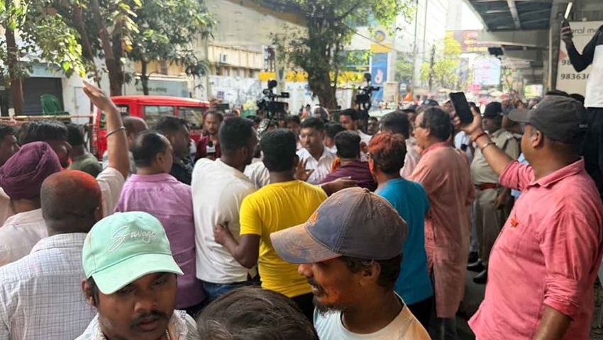 ভোট গণনার দিন রণক্ষেত্র কলকাতা