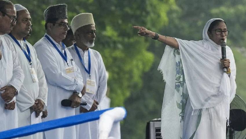 মমতার মান রাখলেন মুসলিম প্রার্থীরাই