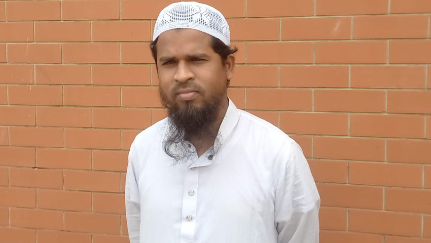 মাদরাসাছাত্রী ধর্ষণ ও অন্তঃসত্ত্বার অভিযুক্ত সেই শিক্ষক গ্রেফতার