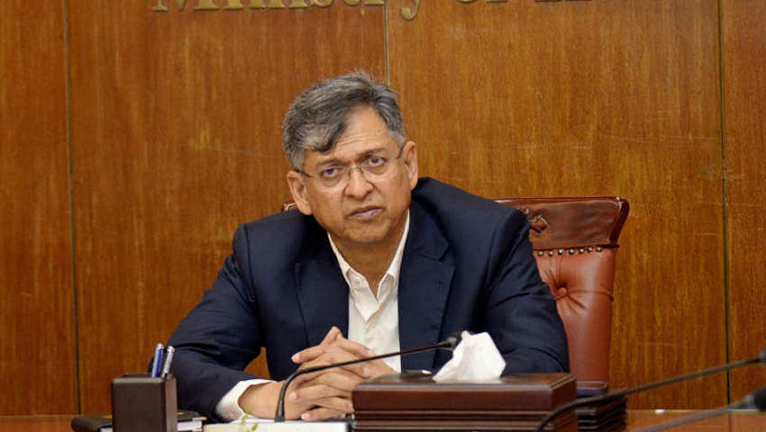 পুলিশকে সুশৃঙ্খল অবস্থায় নিয়ে আসতে পেরেছি : স্বরাষ্ট্রমন্ত্রী