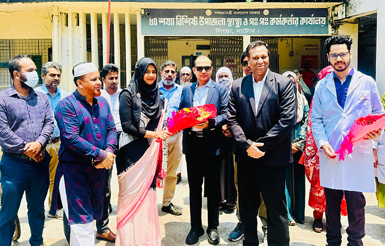 সিংড়া উপজেলা স্বাস্থ্য কমপ্লেক্স পরিদর্শনে উপ-সচিব গোলাম কিবরিয়া 