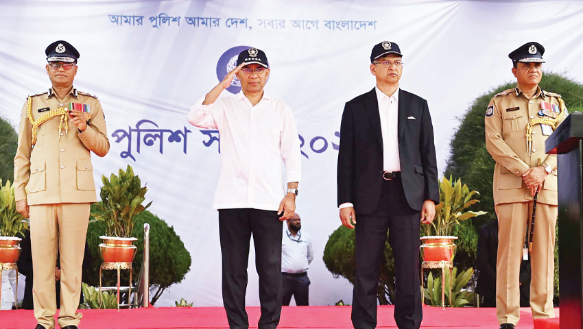 প্রথম দিনেই বিশেষ পদোন্নতি ও ওভারটাইম ভাতার আশ্বাস