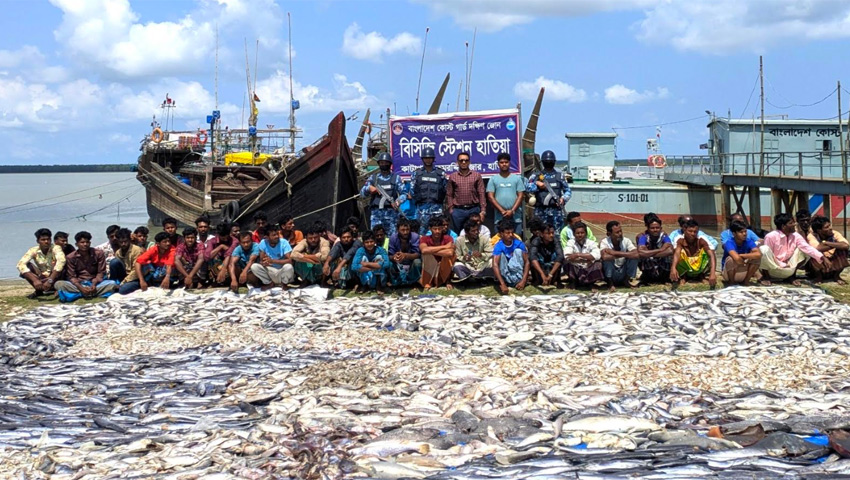 হাতিয়ায় ৩৭ লাখ টাকার সামুদ্রিক মাছ জব্দ, ৪৫ জেলে আটক