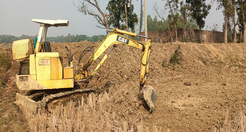 সড়ক প্রশস্তকরণে হুমকিতে কৃষিজমি