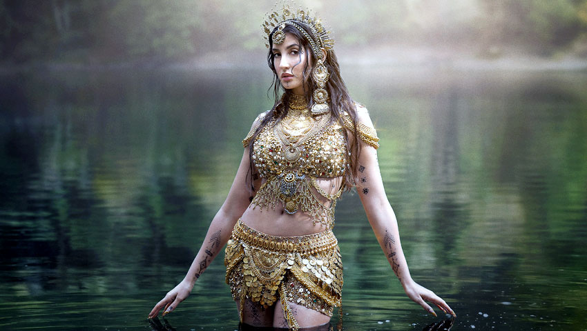 ফের বিতর্কে নোরা ফাতেহি