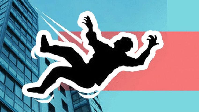 রাজধানীতে ভবনের ছাদ থেকে পড়ে যুবকের মৃত্যু
