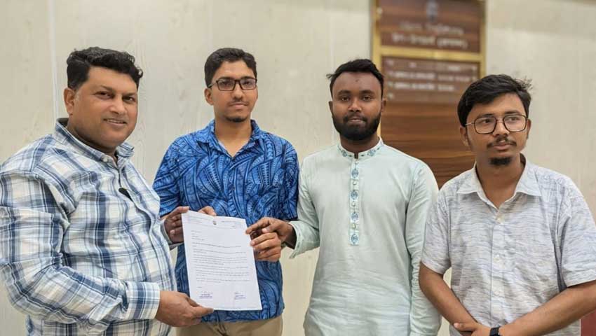 ঈদুল আযহায় শিক্ষার্থীদের সুবিধার্থে বিভাগীয় শহরে বাস চায় চাকসু