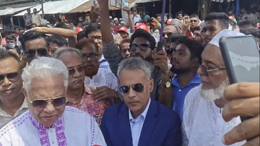 বাউফলে বিএনপি-জামায়াত উত্তেজনার মুখে অবরুদ্ধ সেতুমন্ত্রী