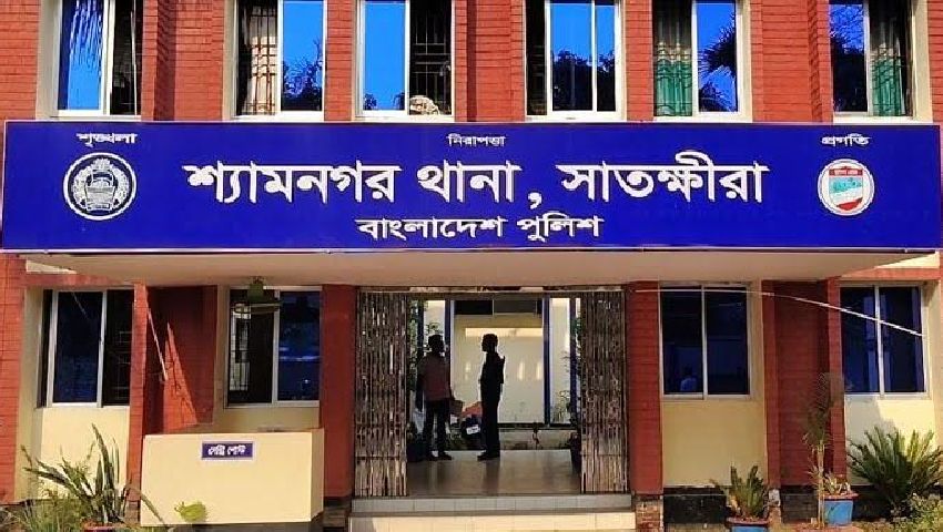 শ্যামনগরে ঘের দখলকে কেন্দ্র করে ৪ নারীসহ আটজনকে কুপিয়ে জখম
