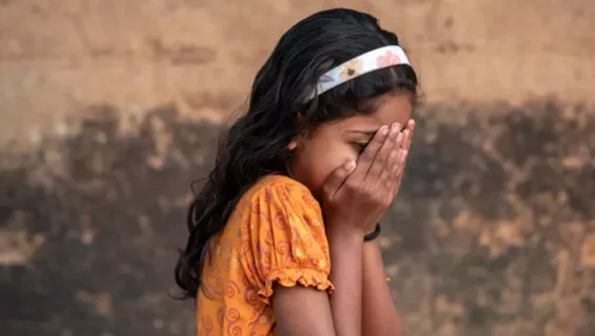  যেসব লক্ষণ দেখলে মেয়েশিশুর নিরাপত্তা নিয়ে সতর্ক হবেন 