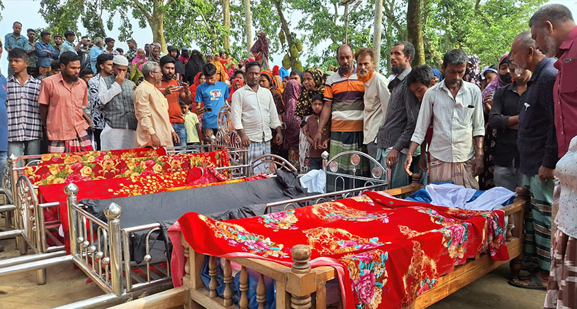 নওগাঁয় একই গ্রামের ৬ জনের মৃত্যু, পাশাপাশি কবর দেওয়া হলো তাদের