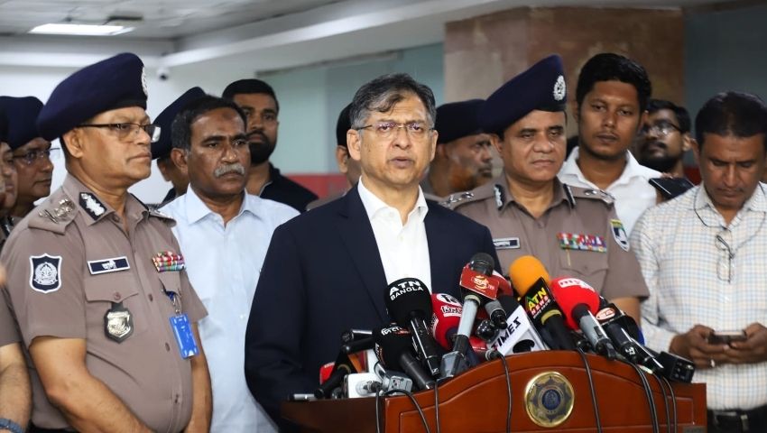 ঈদে নিরাপত্তা তদারকিতে কঠোর অবস্থানে সরকার : স্বরাষ্ট্রমন্ত্রী