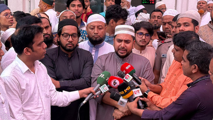 বিরোধীদলকে সঙ্গে নিয়ে সরকারকে সংস্কারপন্থি হওয়ার আহ্বান নাহিদের