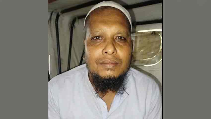 নামাজের সময় মাইকিংয়ের প্রতিবাদ করায় ইমামের ওপর হামলা, চোখ হারানোর শঙ্কা