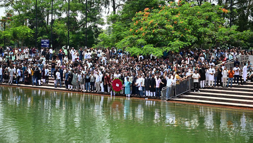 জিয়া উদ্যানে বিএনপির নেতাকর্মীদের ঢল