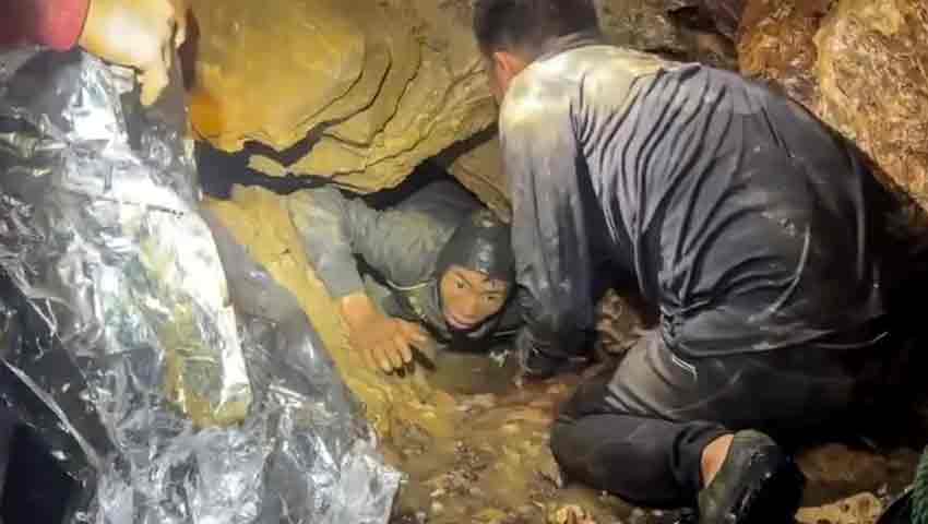 লাওসের গুহায় আটকে থাকা আরও দুই ব্যক্তিকে উদ্ধারে চলছে অভিযান