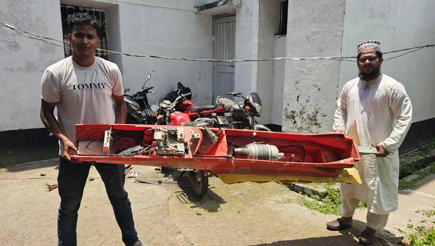 বঙ্গোপসাগরে জেলের জালে উঠে এলো রহস্যময় বস্তু
