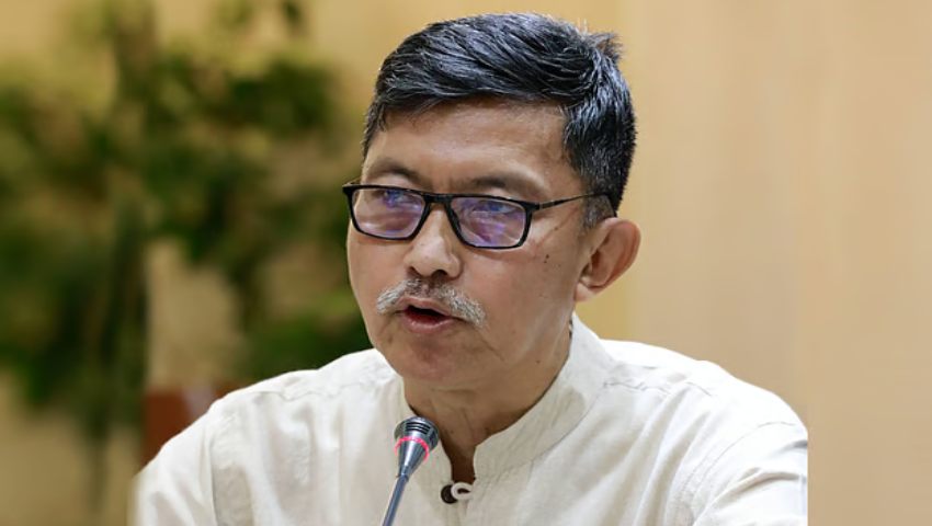 আঞ্চলিক প্রভাব ধরে রাখতে গিয়ে মন্ত্রিত্ব গেল ১০২ দিনে