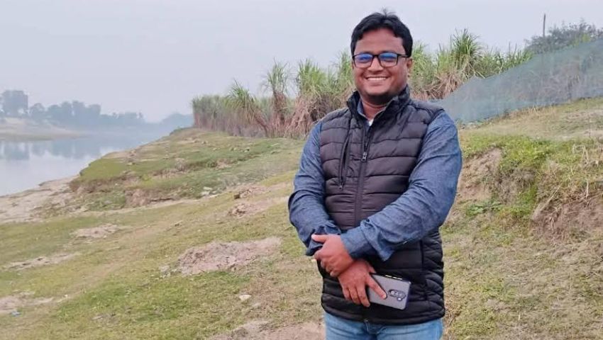 নওগাঁয় গ্রাহকের ৪ কোটি টাকা নিয়ে লাপাত্তা