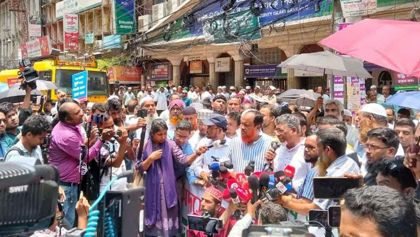 ‘গ্রাহকদের আন্দোলনকে রাজনৈতিক ট্যাগ দেওয়ার সুযোগ নেই’