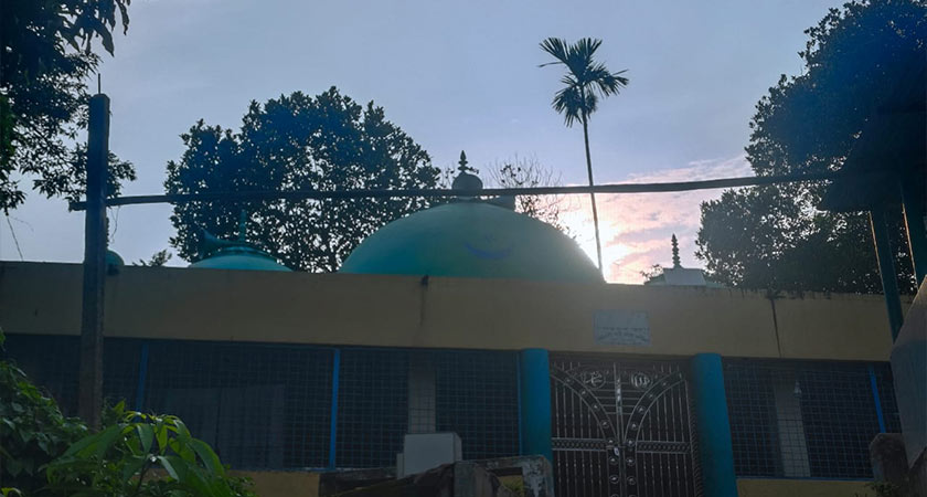 কবির স্মৃতিঘেরা মসজিদ।