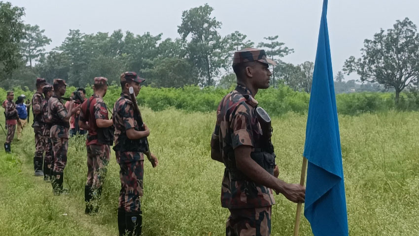 অর্থের লোভে বিএসএফকে পুশইনে সাহায্য করেছে বাংলাদেশিরাই!