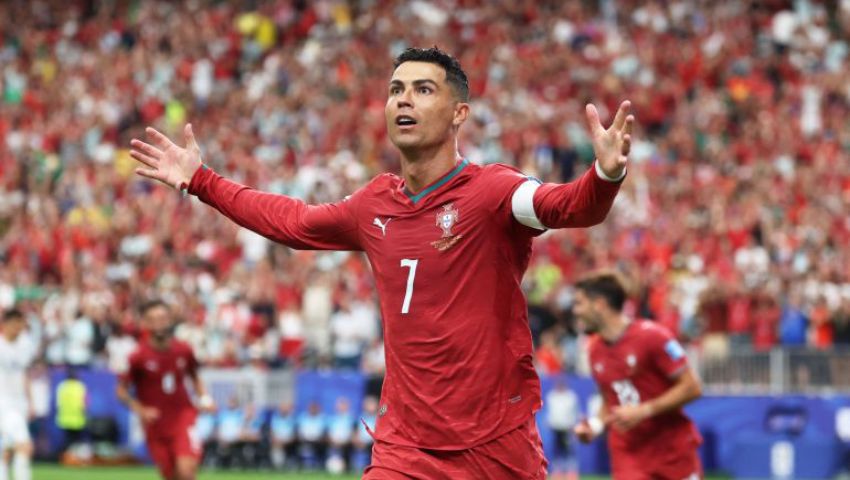 আন্তর্জাতিক ফুটবলকে বিদায় জানাবেন রোনালদো