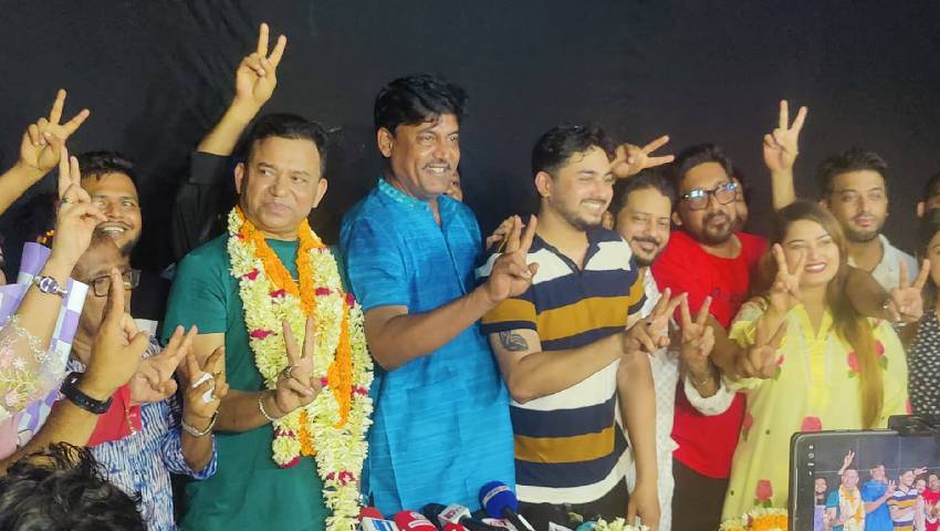 চলচ্চিত্র শিল্পী সমিতির সভাপতি শিবা শানু, সম্পাদক জয় চৌধুরী