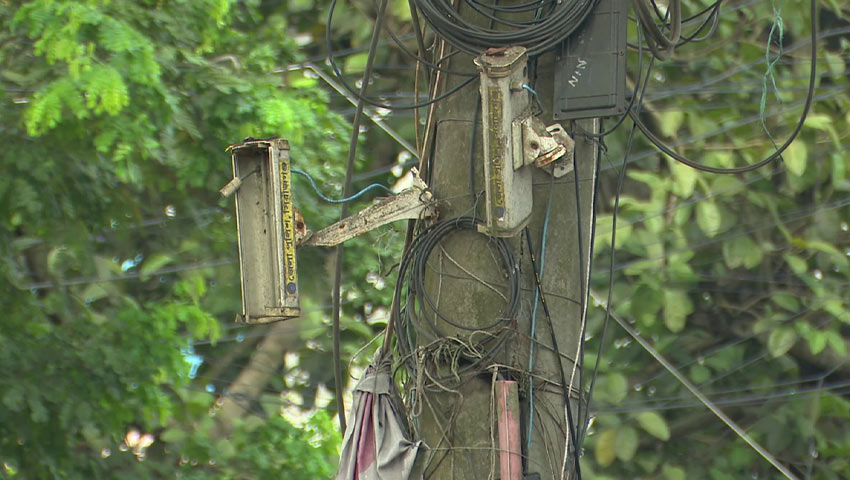 সিসিটিভি ক্যামেরা উধাও।