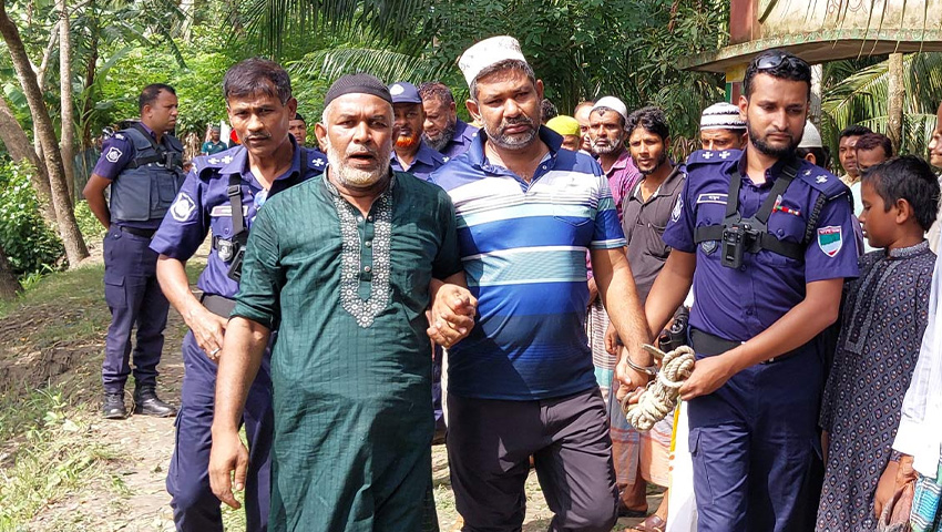 প্যারোলে মুক্তি পেয়ে মায়ের দাফনে অংশ নিলেন যুবলীগ নেতা