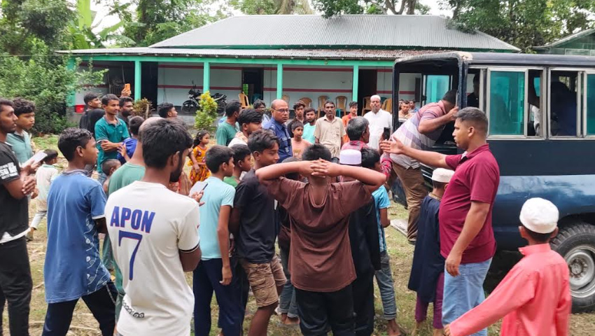 শিক্ষার্থীকে বলাৎকারের অভিযোগে মাদরাসা শিক্ষক আটক
