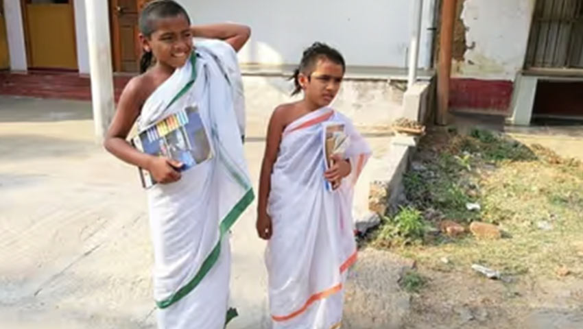 মত্তুর গ্রামের ২ শিশু। ছবি : সংগৃহীত