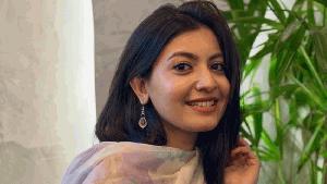 নতুন গল্পে সাদনিমার ঈরা