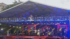 মানিক মিয়া অ্যাভিনিউয়ে ‘বর্ষা বিপ্লবের গান’ অনুষ্ঠানে মানুষের ঢল