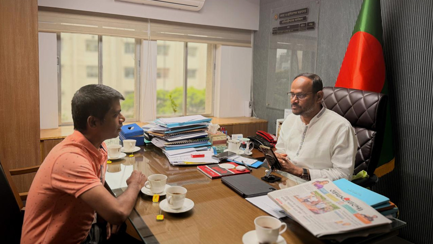 হাসিনার পালানোর খবরে আনন্দে ফেটে পড়ে পুরো জেলখানা