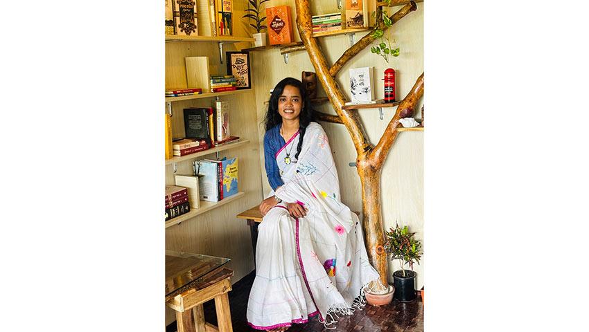 অর্কেস্ট্রা নিয়ে ব্যস্ত ও মধুময় সময় কাটে অজান্তার। ছবি : সৌজন্য