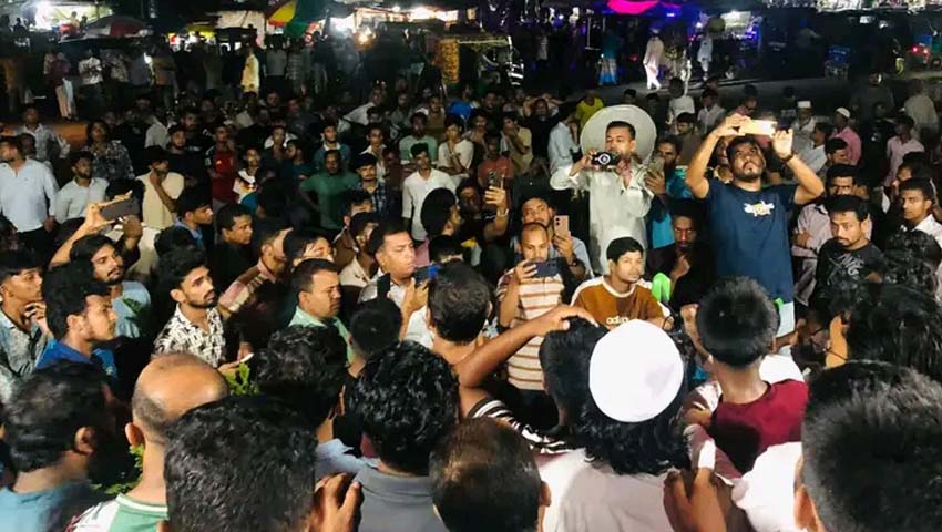 দোহাজারীবাসীকে ষড়যন্ত্রকারী বলায় এমপি জসিমের বিরুদ্ধে বিক্ষোভ মিছিল 