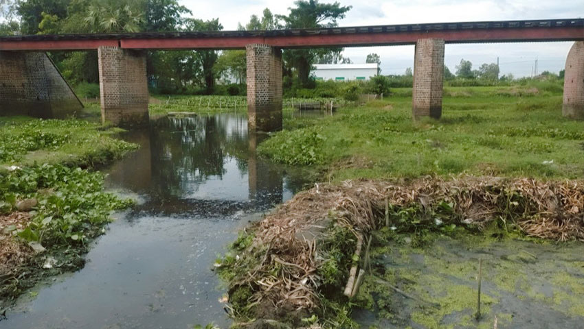 বর্জ্য পরিশোধনাগার ছাড়াই চালকল পরিচালনা, আদমদীঘির ১৩ প্রতিষ্ঠানকে শোকজ