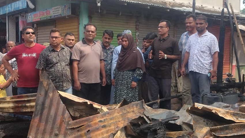 পিরোজপুরে অগ্নিকাণ্ডে দোকান পুড়ে ছাই 