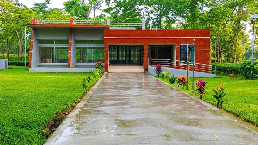 স্মৃতিসংগ্রহশালা ও গ্রন্থাগার। ছবি : সময়ের আলো