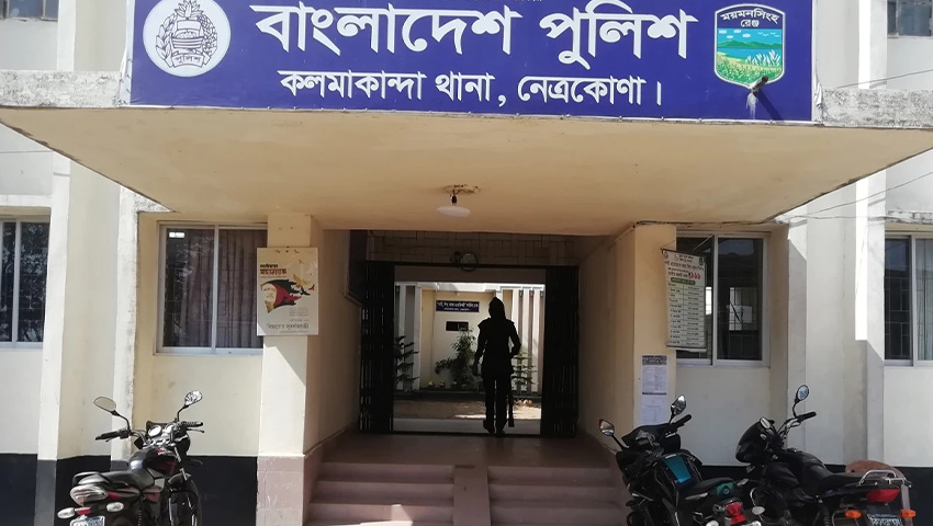 দুই ইজিবাইকের সংঘর্ষে ঝরল শিশুর প্রাণ